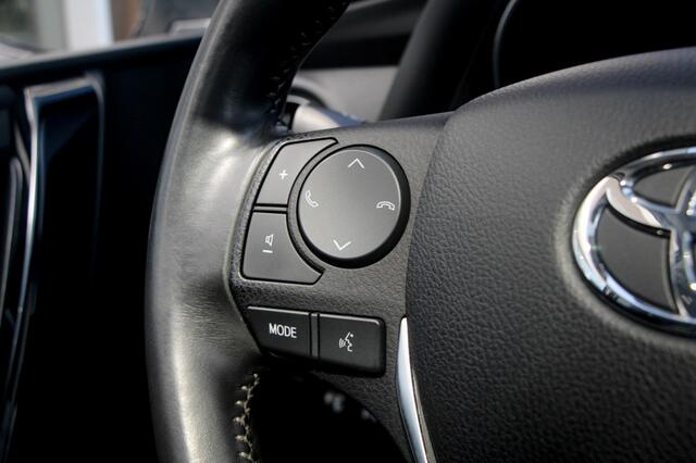 Toyota AURIS 1.8 Hybrid Executive | Panodak | Trekhaak