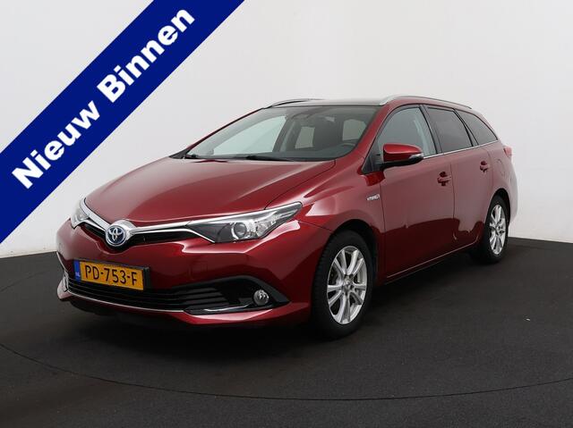 Toyota AURIS Touring Sports 1.8 Hybrid Dynamic Go 06-2017 122.044 KM