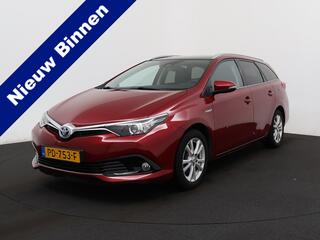 toyota-auris-touring-sports-1.8-hyb
