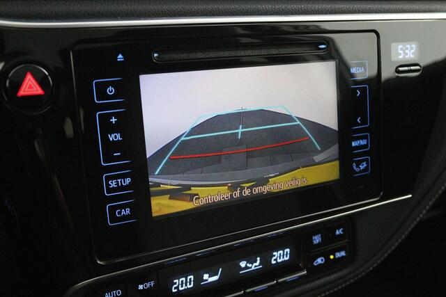 Toyota AURIS Touring Sports 1.2T Business Pro | Automaat | Trekhaak | 1200 kg trekgewicht | Panoramadak |