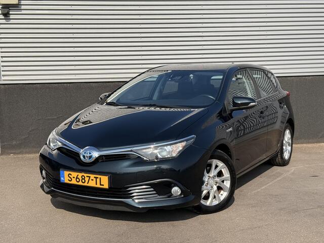 Toyota AURIS 1.8 Hybrid Aspiration Navigatie, Achteruitrijcamera, Climate control, Volledige historie, LMV