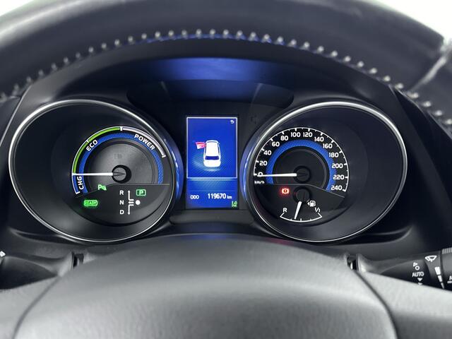 Toyota AURIS Touring Sports 1.8 Hybrid Executive | NL-Auto | LED Verlichting |