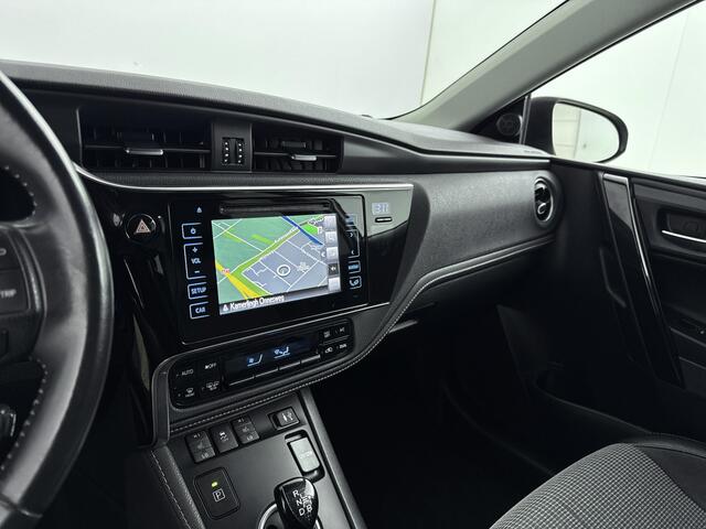 Toyota AURIS Touring Sports 1.8 Hybrid Executive | NL-Auto | LED Verlichting |