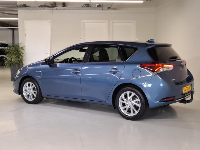 Toyota AURIS 1.8 Hybrid Executive | Dealeronderhouden | Trekhaak | PDC V+A | Half-leder | Keyless |