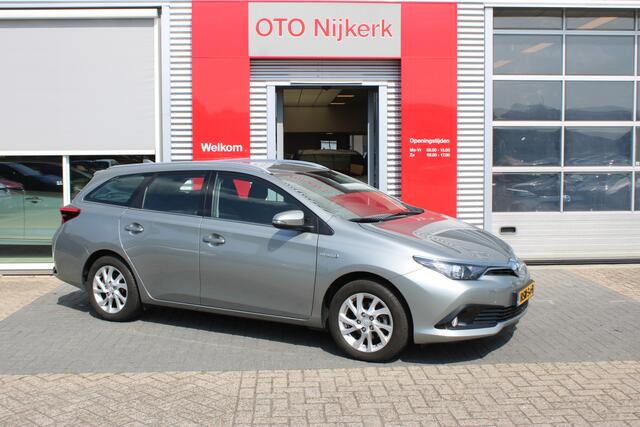 Toyota AURIS 1.8 Hybrid Dynamic Limited