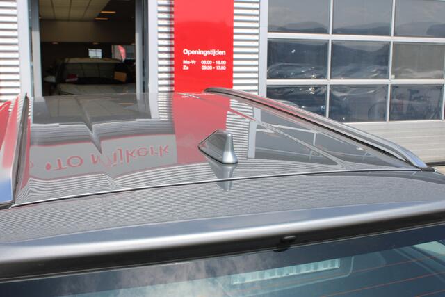 Toyota AURIS 1.8 Hybrid Dynamic Limited