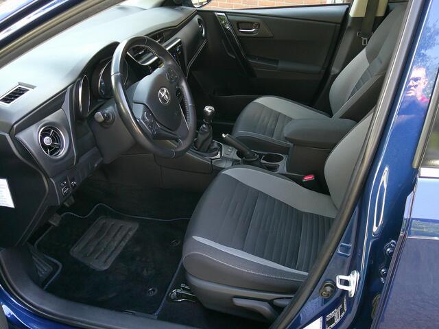 Toyota AURIS Touring Sports 1.2T Trend Trekhaak Navi Panoramadak