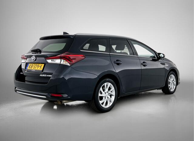 Toyota AURIS 1.8 Hybrid Trend | Panoramadak | Navigatie | Camera |