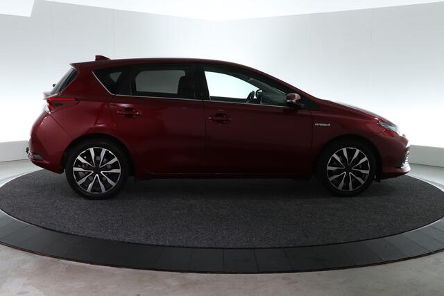 Toyota AURIS 1.8 Hybrid Energy Plus | TREKHAAK | CAMERA |