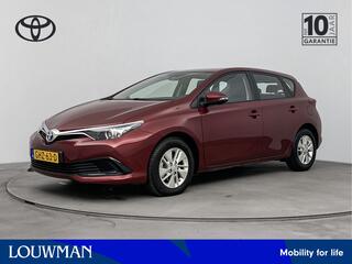 toyota-auris-1.8-hybrid-now-limited