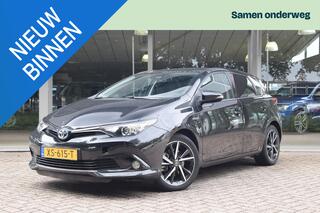 toyota-auris-1.8-hybrid-dynamic-ult