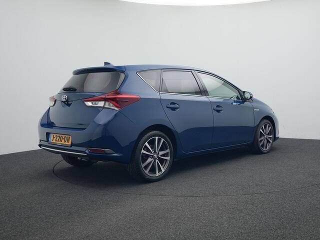 Toyota AURIS 1.8 Hybrid Now Limited