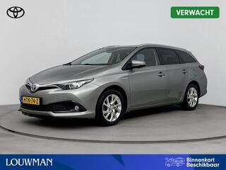 toyota-auris-touring-sports-1.8-hyb