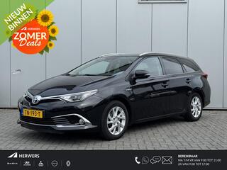 toyota-auris-touring-sports-1.8-hyb