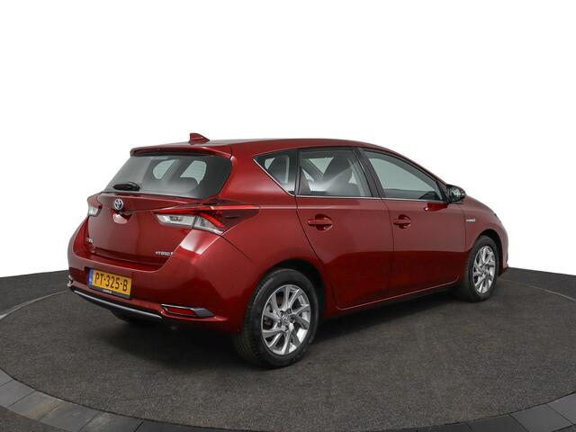 Toyota AURIS 1.8 Hybrid Aspiration Go | Camera | Keyless Start | Cruise Control | Climate Control | 30.000 km! |