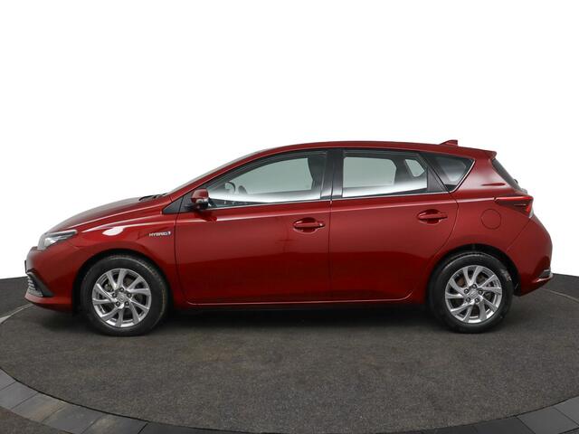Toyota AURIS 1.8 Hybrid Aspiration Go | Camera | Keyless Start | Cruise Control | Climate Control | 30.000 km! |