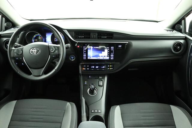 Toyota AURIS 1.8 Hybrid Aspiration Go | Camera | Keyless Start | Cruise Control | Climate Control | 30.000 km! |