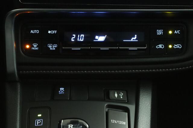 Toyota AURIS 1.8 Hybrid Aspiration Go | Camera | Keyless Start | Cruise Control | Climate Control | 30.000 km! |
