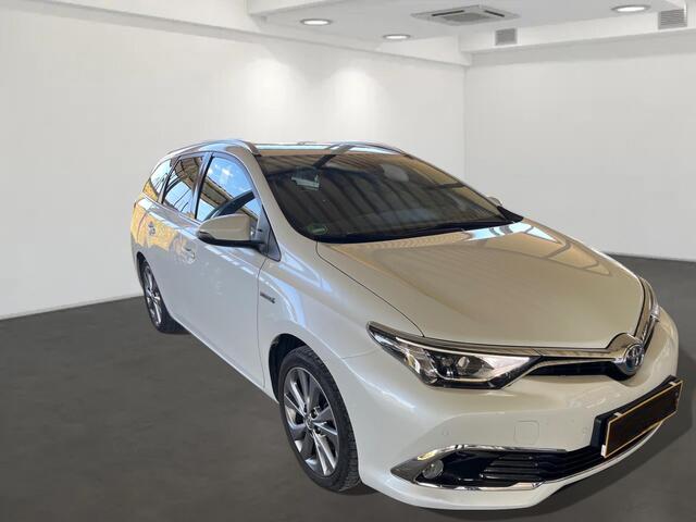 Toyota AURIS Touring Sports 1.8 Hybrid Executive Go