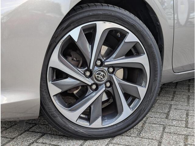 Toyota AURIS 1.8 Hybrid Executive | Afn. trekhaak | Camera | Cruise | Climate control | Stoelverwarming