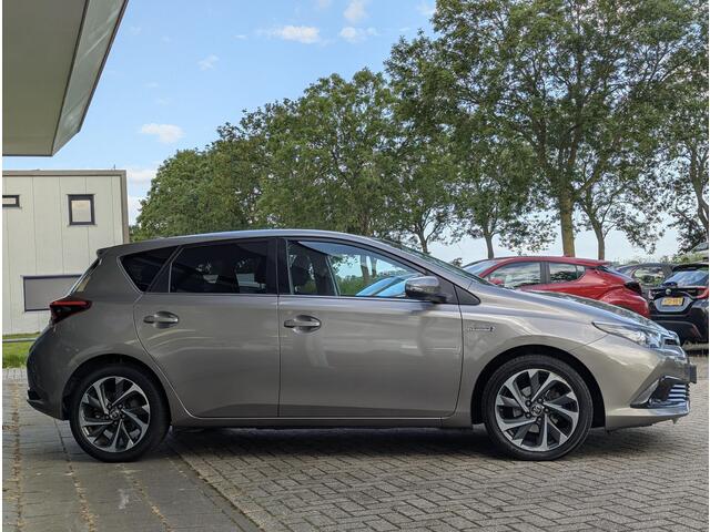 Toyota AURIS 1.8 Hybrid Executive | Afn. trekhaak | Camera | Cruise | Climate control | Stoelverwarming