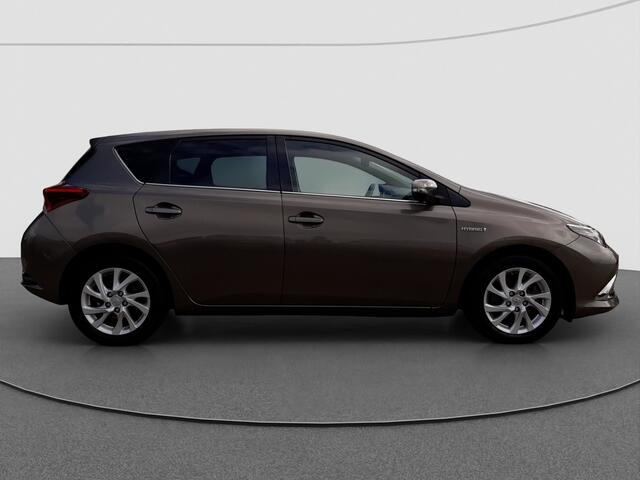 Toyota AURIS 1.8 Hybrid Executive | Navigatie | Camera | Trekhaak |