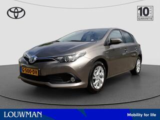 toyota-auris-1.8-hybrid-dynamic--c
