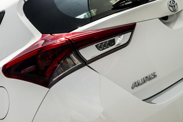 Toyota AURIS 1.3 Now RIJKLAAR INCL:GARANTIE | Achteruitrijcamera | CIma | 15 INCL LMV | Navigatie | Cruise control |
