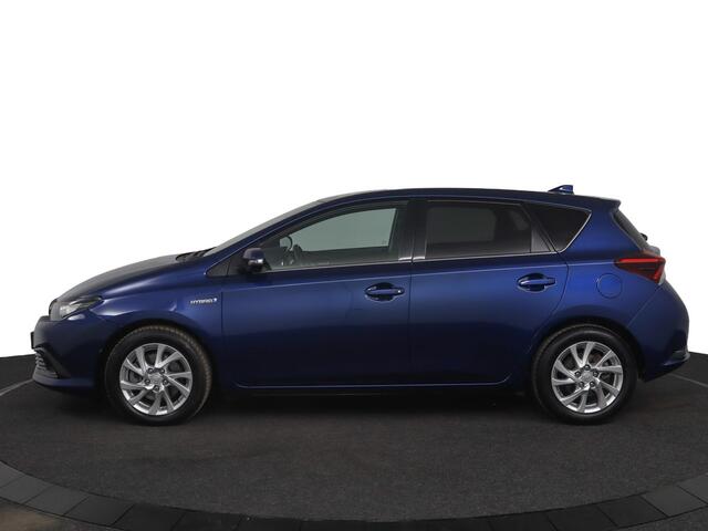 Toyota AURIS 1.8 Hybrid Dynamic Go | Navigatie | Cruise control | Climate control |