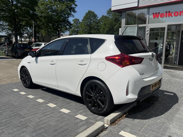 Toyota AURIS 1.8 Hybrid Lease Navigatie, Parkeersensoren, Stoelverwarming , All-in Rijklaarprijs