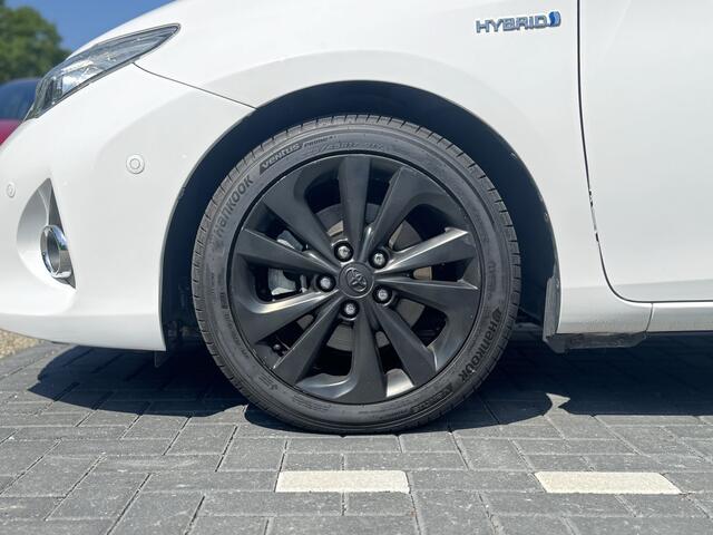 Toyota AURIS 1.8 Hybrid Lease Navigatie, Parkeersensoren, Stoelverwarming , All-in Rijklaarprijs