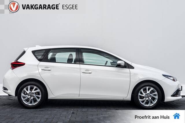Toyota AURIS 1.3 Now RIJKLAAR INCL:GARANTIE | Achteruitrijcamera | CIma | 15 INCL LMV | Navigatie | Cruise control |