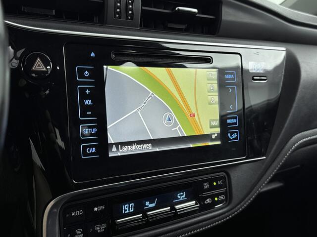 Toyota AURIS 1.8 Hybrid Dynamic Limited