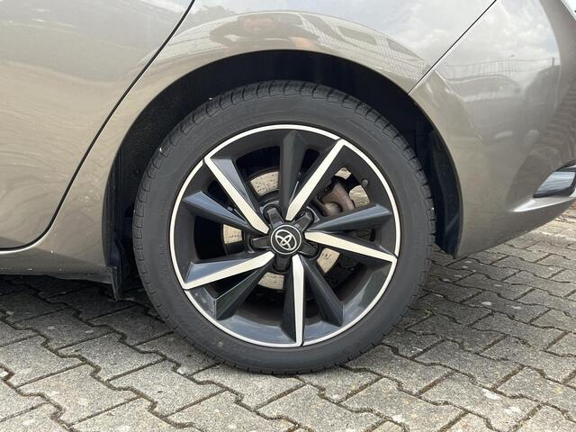 Toyota AURIS 1.8 Hybrid Dynamic *Trekhaak*Navigatie*