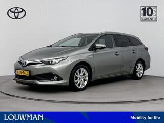 toyota-auris-touring-sports-1.8-hyb