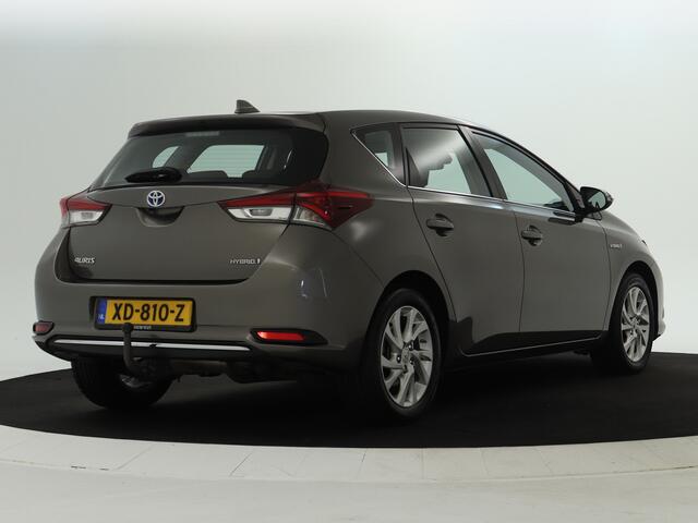 Toyota AURIS 1.8 Hybrid Energy Plus | Trekhaak | Voorstoelen verwarmd | Parkeersensor voor |