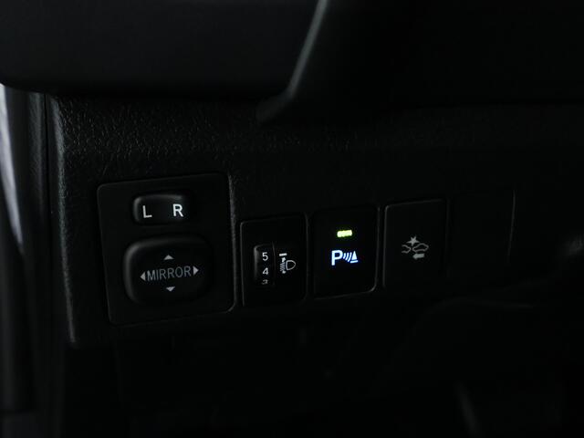 Toyota AURIS 1.8 Hybrid Energy Plus | Trekhaak | Voorstoelen verwarmd | Parkeersensor voor |
