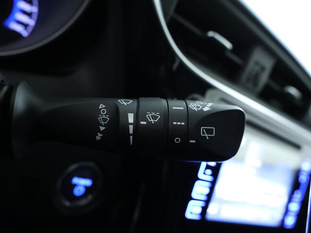 Toyota AURIS 1.8 Hybrid Energy Plus | Trekhaak | Voorstoelen verwarmd | Parkeersensor voor |