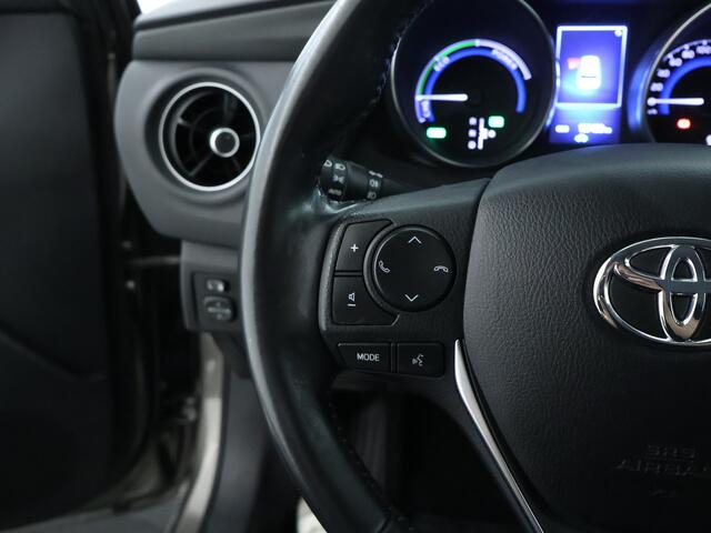 Toyota AURIS 1.8 Hybrid Energy Plus | Trekhaak | Voorstoelen verwarmd | Parkeersensor voor |