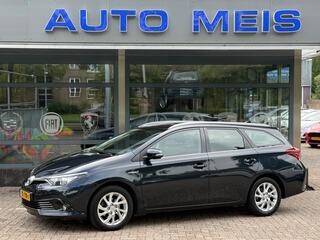 toyota-auris-1.8-hybrid-business-pl