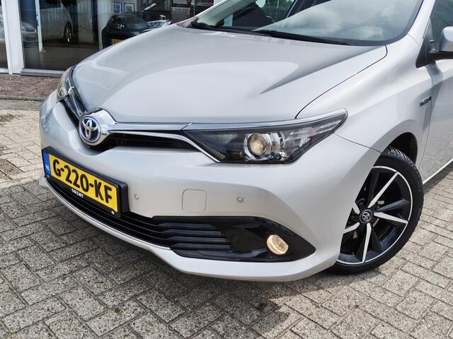 Toyota AURIS 1.8 Hybrid Bussines Pro | Trekhaak | Navi | Sensoren v/a |