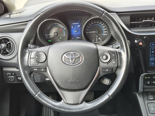 Toyota AURIS 1.8 Hybrid Bussines Pro | Trekhaak | Navi | Sensoren v/a |