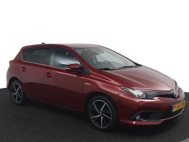 Toyota AURIS 1.8 Hybrid Black Edition | Navigatie | Keyless Entry | Parelmoer Rood |