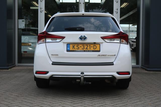 Toyota AURIS 1.8 HYBRID, Trekhaak, Navi, Clima, etc.