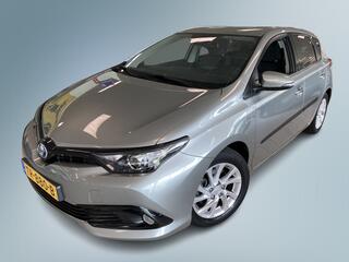 toyota-auris-1.8-hybrid-energy-plus