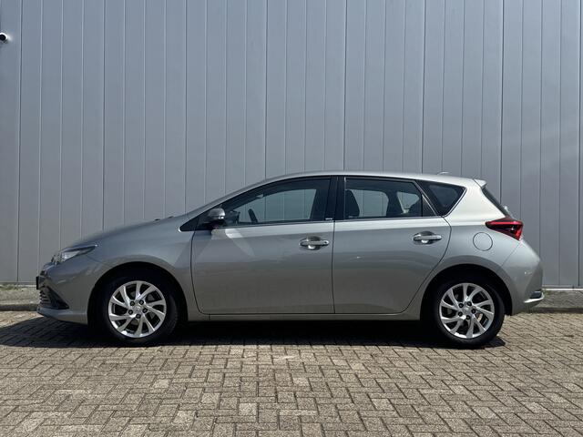Toyota AURIS 1.2T Business Pro Trekhaak Navi Clima Cruise