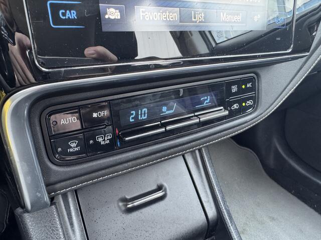 Toyota AURIS 1.2T Business Pro Trekhaak Navi Clima Cruise