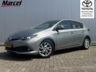 toyota-auris-1.2t-business-pro-trek