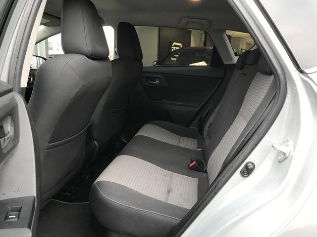 Toyota AURIS 1.8 Hybrid Dynamic Go