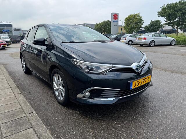 Toyota AURIS 1.8 Hybrid Lease Pro